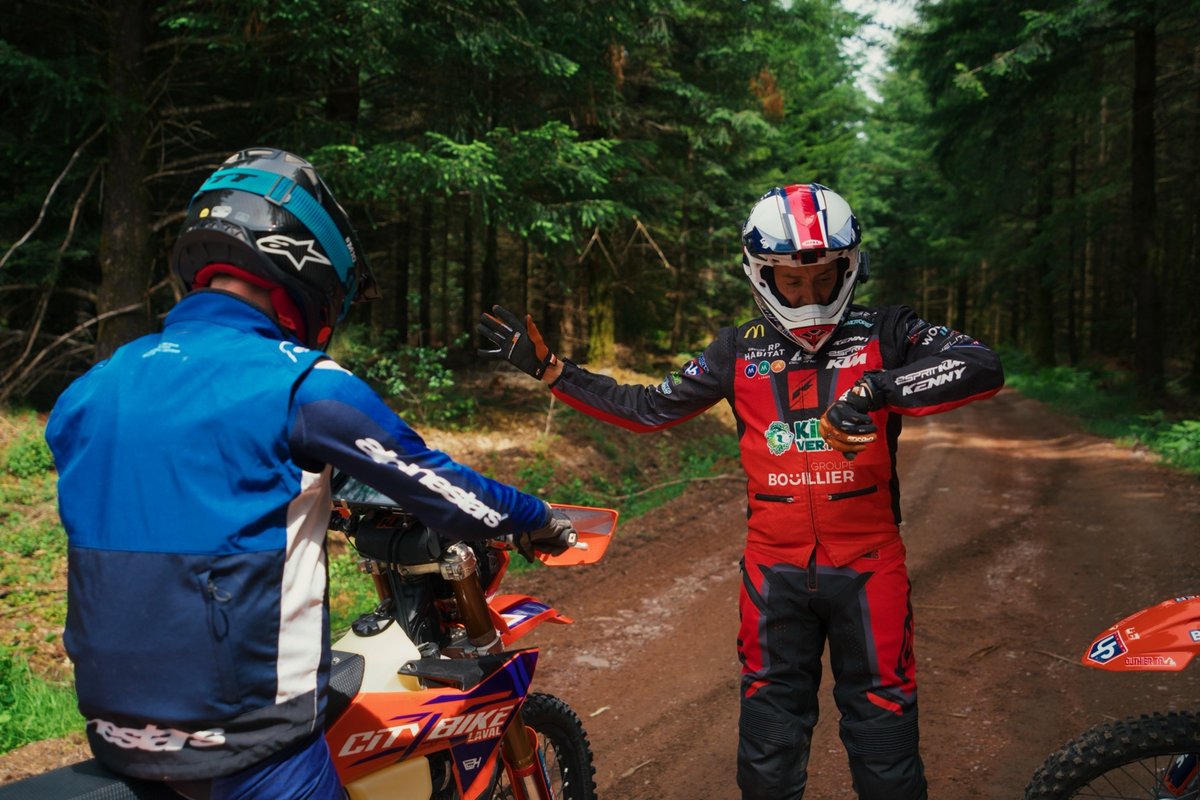 Benji Melot avec des participants Expériences Rallye